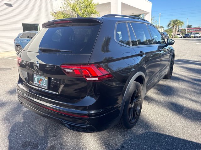 Used 2023 Volkswagen Tiguan SE R-Line FWD image 18