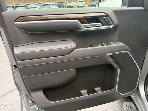 New 2026 GMC Sierra 1500 Elevation image 7