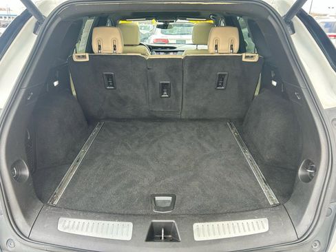 Used 2017 Cadillac XT5 Luxury w/ LPO, Wheel Lock Package image 17