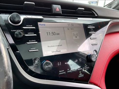 Used 2020 Toyota Camry XSE image 22