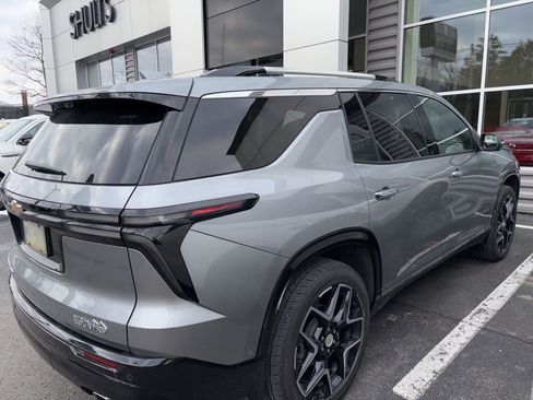 Used 2025 Chevrolet Traverse High Country w/ LPO, Floor Liner Package image 6