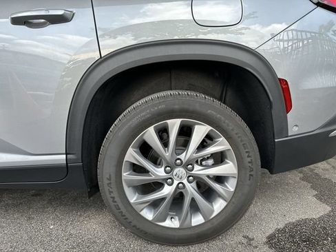 Used 2025 Buick Enclave Preferred w/ Super Cruise Package FWD image 10