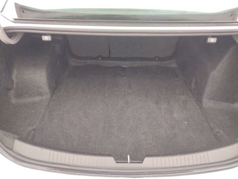 Used 2022 Chevrolet Malibu LT image 25