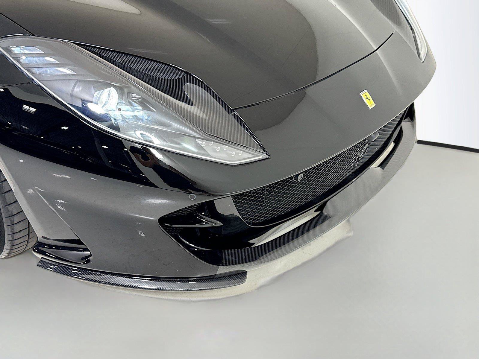 Used 2021 Ferrari 812 GTS RWD image 32