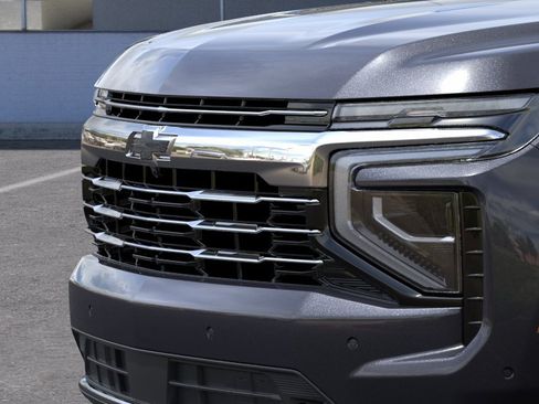 New 2026 Chevrolet Suburban LT w/ Comfort Package AWD/4WD image 44