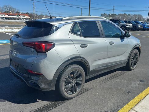 Used 2024 Buick Encore GX Sport Touring image 5