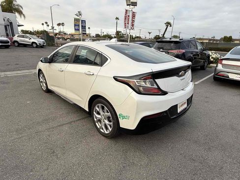 Used 2017 Chevrolet Volt Premier w/ Driver Confidence II Package FWD image 22