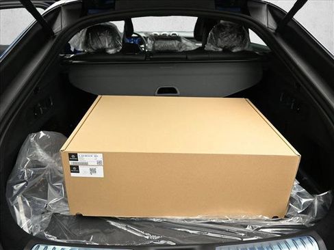 Certified 2026 Mercedes-Benz GLC 300 4MATIC image 23