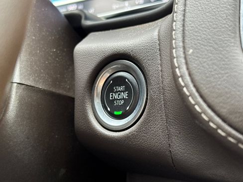 Used 2024 Chevrolet Tahoe LT AWD/4WD image 35
