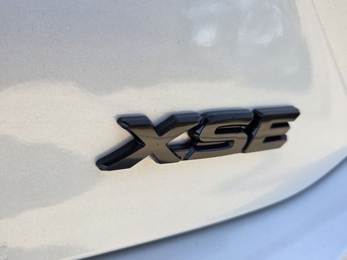 Used 2025 Toyota Camry XSE FWD image 19