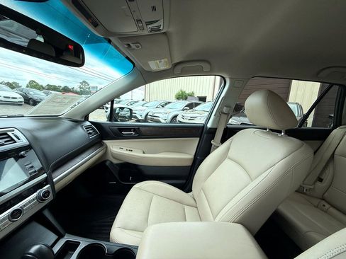 Used 2016 Subaru Outback 2.5i Limited w/ Popular Package #4 image 13