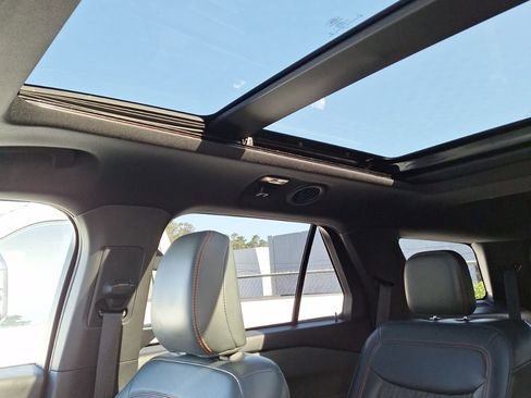 Used 2021 Ford Explorer Timberline image 13