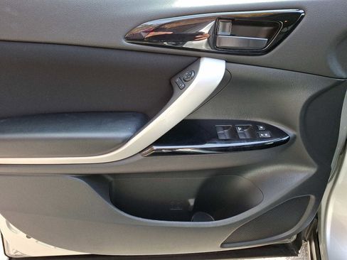 Used 2023 Mitsubishi Eclipse Cross LE image 12