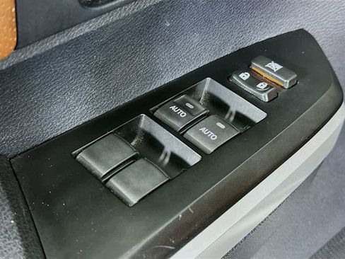 Used 2015 Toyota Tundra 1794 Edition image 29