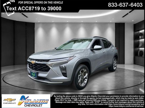 Certified 2025 Chevrolet Trax LT FWD image 1
