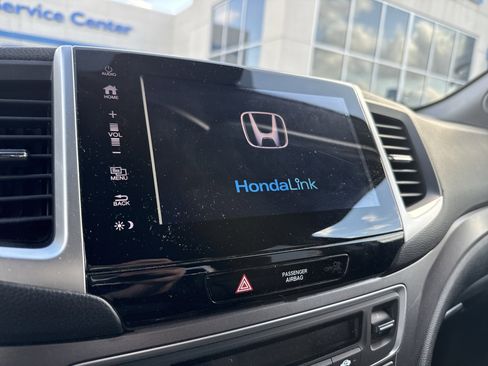 Certified 2020 Honda Ridgeline Sport image 10