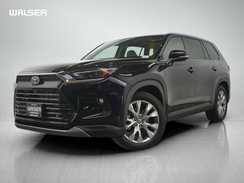 Used 2025 Toyota Grand Highlander AWD image 1