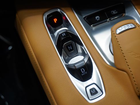 Used 2022 Chevrolet Corvette Stingray Preferred Cpe w/ Z51 Performance Package RWD image 24