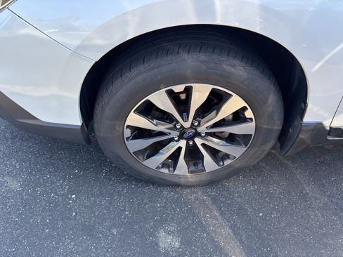 Used 2016 Subaru Outback 2.5i Limited AWD/4WD image 12