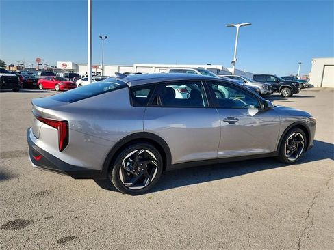 New 2025 Kia K4 EX image 2