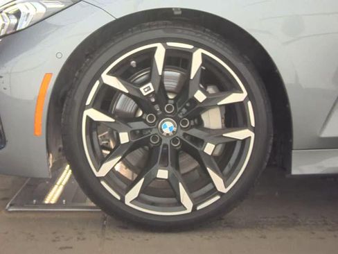 Used 2025 BMW 330i xDrive Sedan AWD/4WD image 11