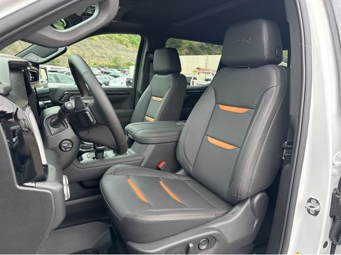 New 2026 GMC Sierra 1500 AT4 w/ AT4 Premium Package AWD/4WD image 24