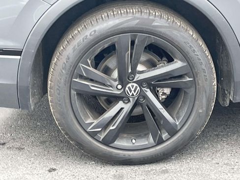 Used 2024 Volkswagen Tiguan SE R-Line w/ MDO Package, Three-Row image 10
