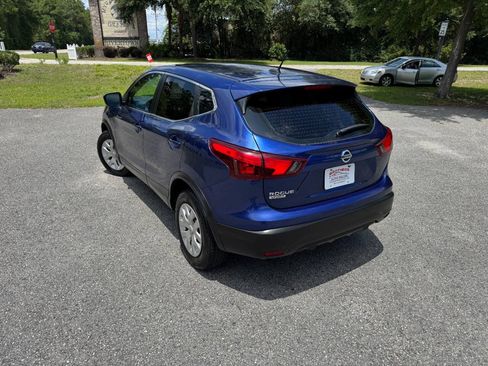 Used 2019 Nissan Rogue Sport S FWD image 4