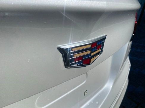 Certified 2025 Cadillac XT4 Premium Luxury image 8