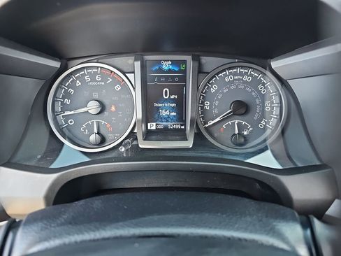 Certified 2021 Toyota Tacoma TRD Sport w/ Technology Package AWD/4WD image 10