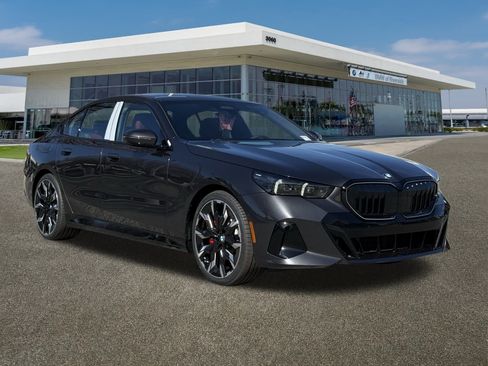 New 2026 BMW 530i w/ M Sport Package image 2
