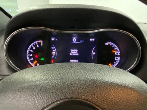 Used 2017 Jeep Grand Cherokee Altitude image 30