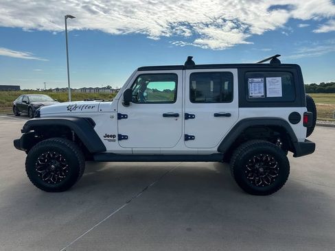 Used 2021 Jeep Wrangler Unlimited Sport AWD/4WD image 8