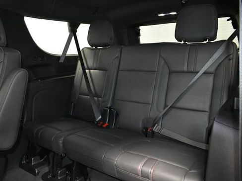 Certified 2025 Chevrolet Suburban RST w/ RST Capability Package AWD/4WD image 34