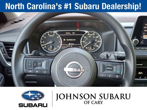 Used 2023 Nissan Rogue SV FWD image 18
