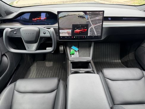 Used 2022 Tesla Model S Plaid AWD/4WD image 2