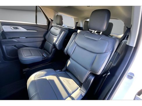 New 2026 Ford Explorer Active w/ Active Comfort Package AWD/4WD image 13