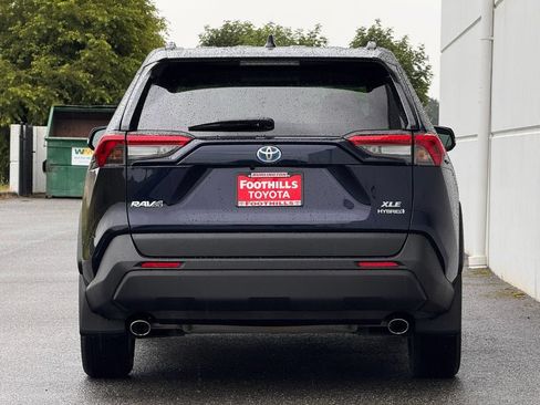 Used 2022 Toyota RAV4 XLE w/ Convenience Package AWD/4WD image 6