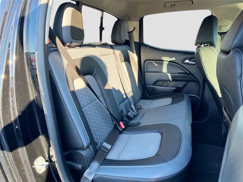 Used 2022 Chevrolet Colorado Z71 image 25