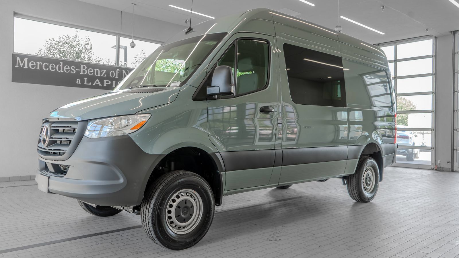 New 2026 Mercedes-Benz Sprinter 2500 image 3