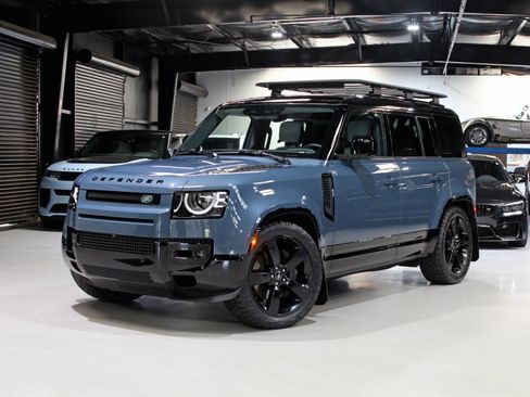 Used 2025 Land Rover Defender 110 X-Dynamic SE AWD/4WD image 82