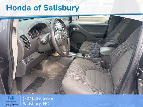 Used 2018 Nissan Frontier SV w/ Value Truck Package image 8