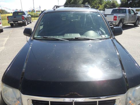 Used 2010 Ford Escape Limited AWD/4WD image 4