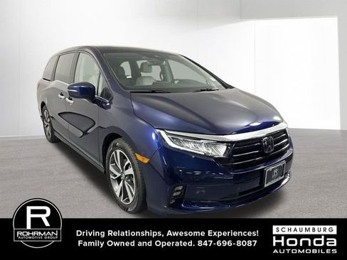 Used 2024 Honda Odyssey Touring image 3