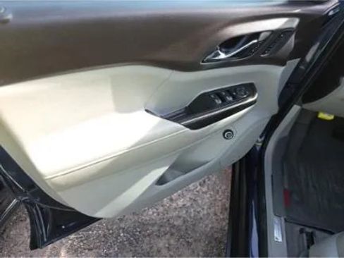 Used 2018 GMC Acadia SLT w/ LPO, Floor Liner Package image 20