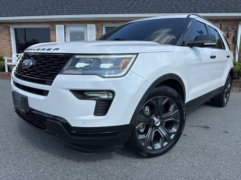 Used 2018 Ford Explorer Sport w/ Equipment Group 401A AWD/4WD image 45