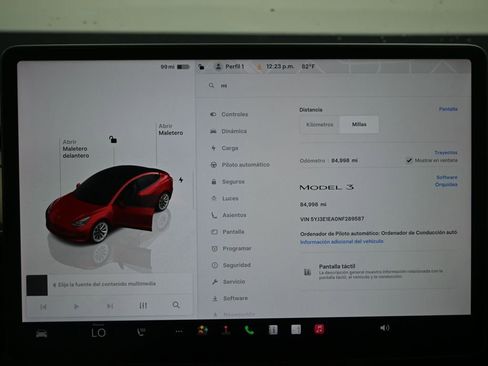 Used 2022 Tesla Model 3 Standard Range image 11