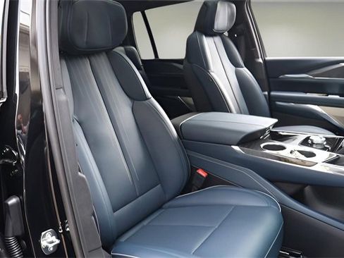 New 2025 Cadillac Escalade IQ Sport 2 w/ LPO, ONYX Package image 23