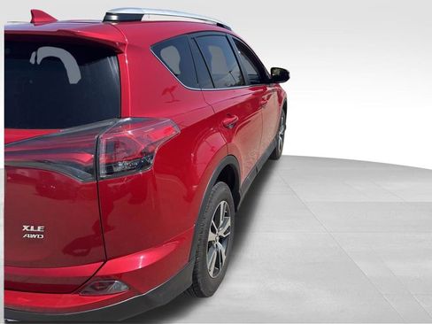 Used 2016 Toyota RAV4 XLE AWD/4WD image 19