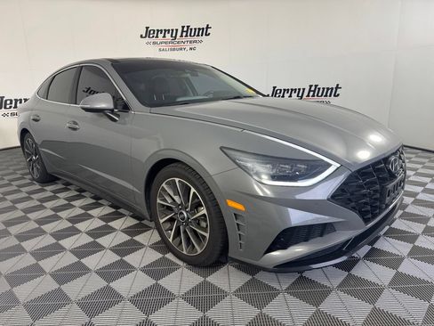 Used 2022 Hyundai Sonata Limited w/ Cargo Package FWD image 5